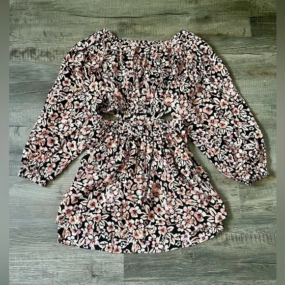 NWT! FREE PEOPLE Jael Printed Mini Dress Medium Floral Black Cutout Boho Puff - Picture 7 of 8